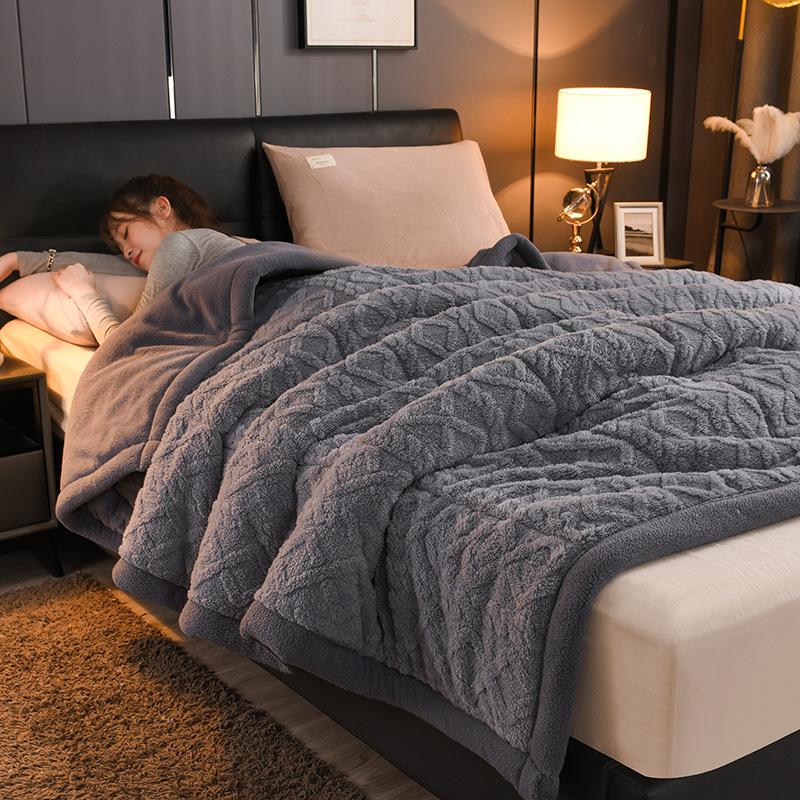 2026 Cozy Winter Plush Fleece Blanket Ultra Soft Warm for Bed Couch Lounge Essential