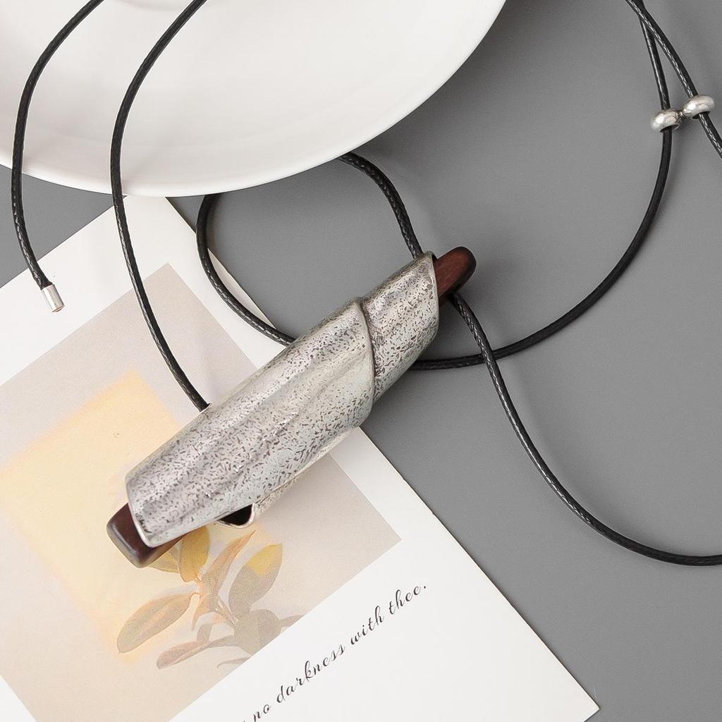 Деревянное зимнее ожерелье-свисток в винтажном стиле