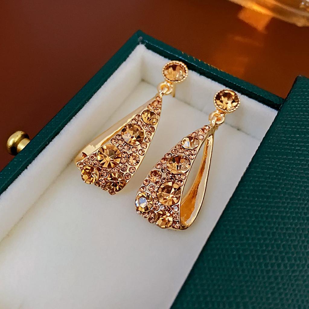Diamond Studded Metal Earrings, French Retro Personality Nail, Light Luxury, High-end Decoration For Women