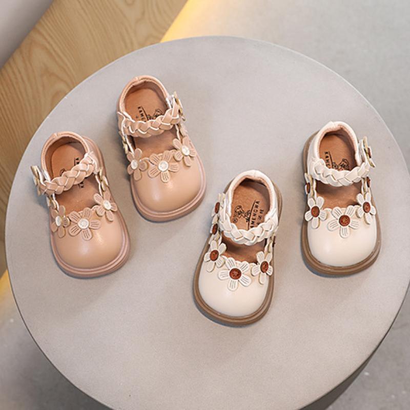 Детская обувь Осенние милые кожаные туфли принцессы для маленьких девочек Кроссовки с мягкой подошвой Универсальные повседневные туфли для школьных вечеринок Zapatillas