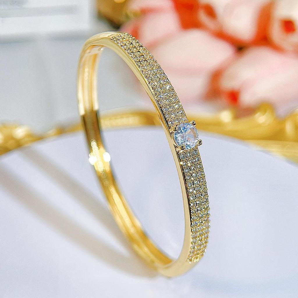 WWJ Classic Hand Jewelry Circle Golden Bracelet Shiny CZ Zirconia Bangle Elegant Female Party Jewelry Accessories Gift