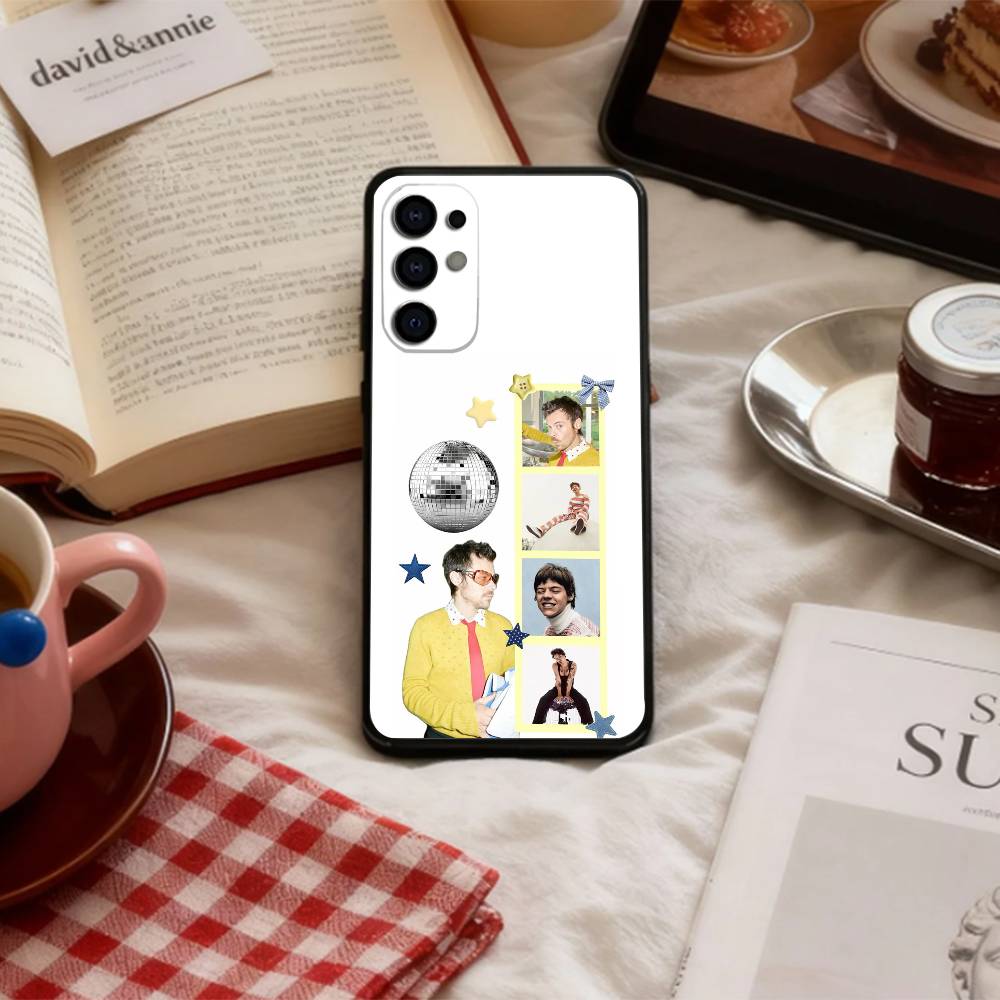 Чехол для телефона SINGER H-Harry Styles для Samsung S 25,24,23,22,30,21,10,9,Ultra,Plus,Lite,FE,4,5 G Мягкий черный чехол