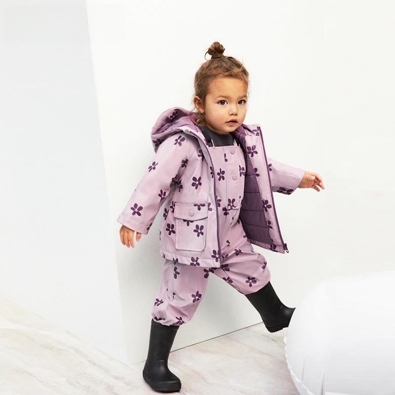 Ветровка из бархата для девочек Malwee - модная куртка для детей на осень/зиму