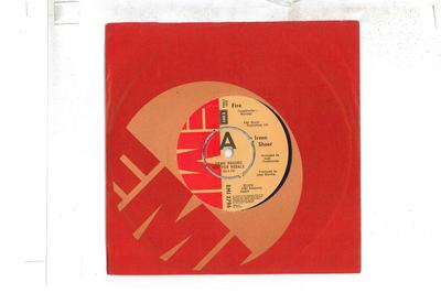 7-дюймовая пластинка IREEN SHEER - Fire / Feuer EMI2796PROMO EMI 1978 UK Поп Б/У