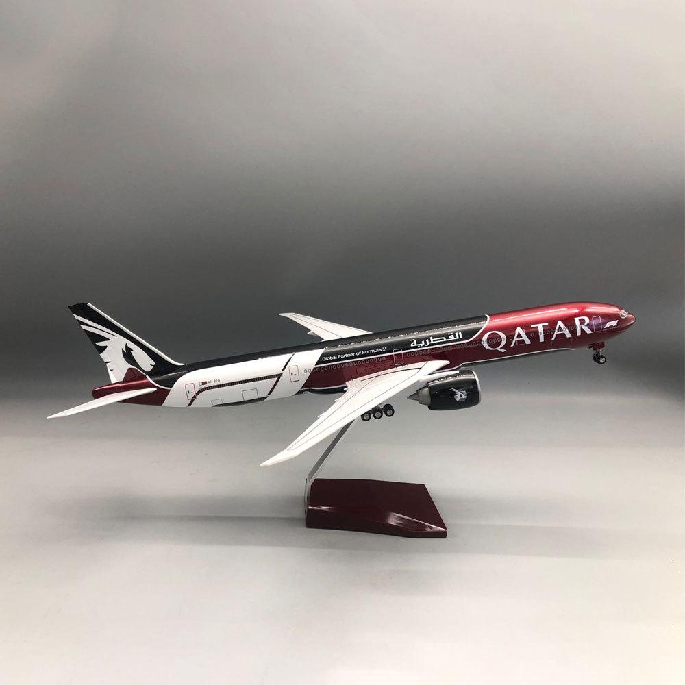 Модель Boeing 787 Qatar Airways: Издание Чемпионата мира по футболу в Катаре с подсветкой, украшение, подарок