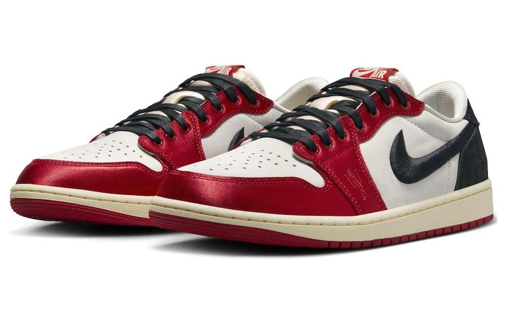Jordan 1 Ретро Лоу OG Trophy Room "Away" FN0432-100