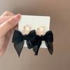 Серьги-гвоздики Simple Temperament Black Bow Серьги Cold Personality Французские нишевые универсальные серьги для женщин