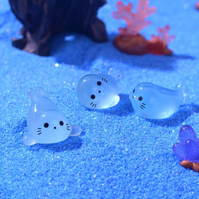 4Pcs Kawaii Luminous Mini Seal Pup Resin Glow At Night Marine Animal Figurines Ornament Fairy Garden Diy Accessories
