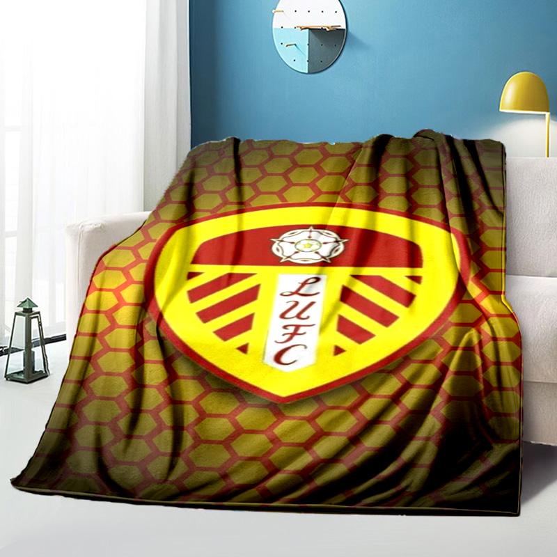 Leeds Crest Design Printed Throws Blanket Soft Flannel Blankets for Couch Bed Gifts for Men Women Picnic blanket Christmas gifts