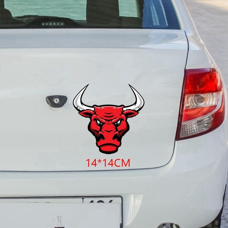 Tri Mishki WCS106 14*14 см голова быка красного цвета, наклейка с изображением животного, забавные красочные наклейки для автомобиля, автомобильные наклейки