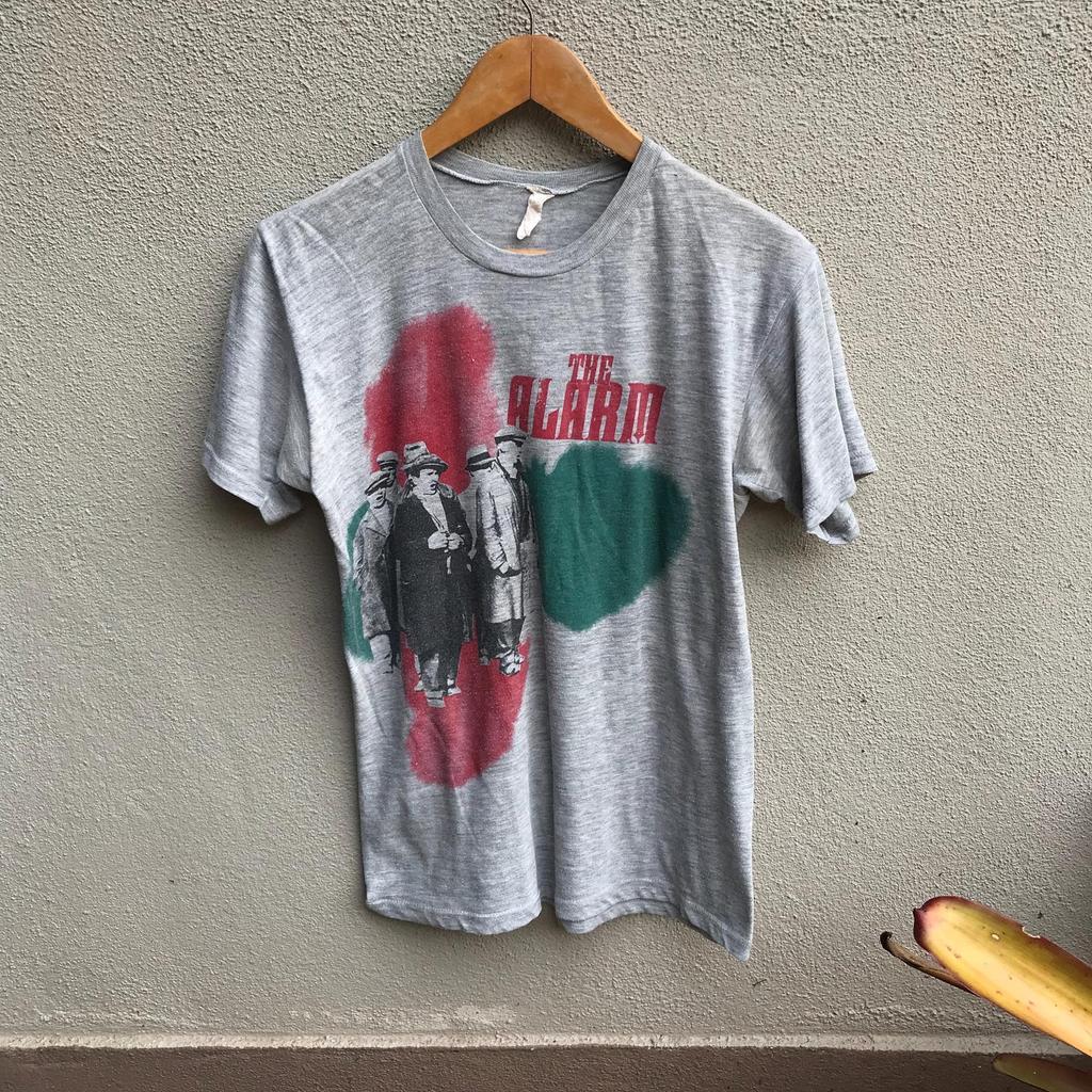 Vintage 80s THE ALARM band tee / post punk / new wave / rock band