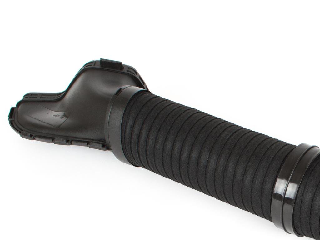 Mercedes CL203 C-Klassa 02-08 1.8 Petrol air filter hose