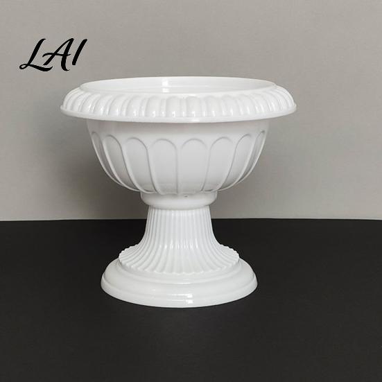 Faux Plant Flowerpot Flower Urn Planter Plastic Pot White Small Overwatering Prevention Planter Urn Elegant Retro