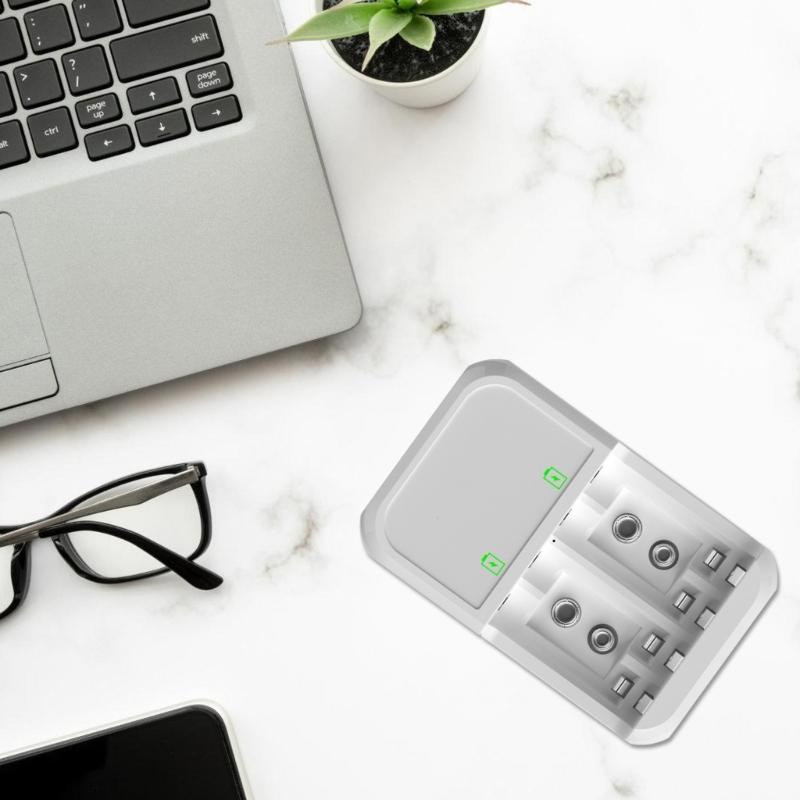 USB LED Батарея С Быстрой Зарядкой Для Перезаряжаемых Батарей ABS Дизайн Портативный