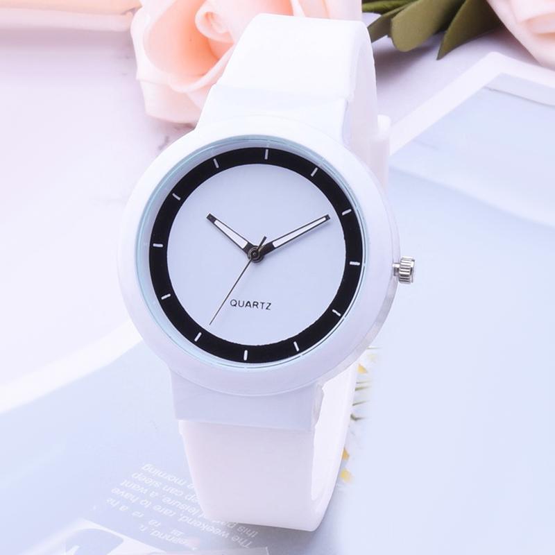 Fashion Casual Women's Watches White Watches Women Silicone Band Analog Quartz Wristwatches Ladies bayan kol saati montre femme