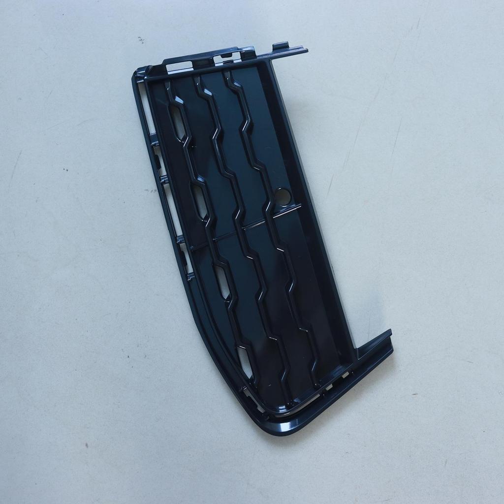 Решетка переднего бампера для BMW G12 (51118092157/51118092158)