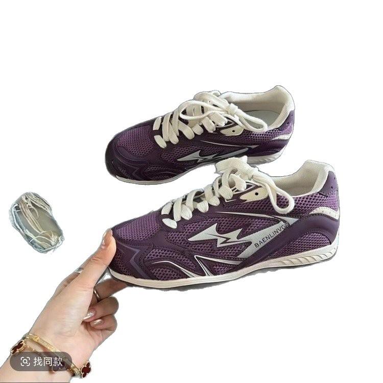 [Мисс Ай] Нишевый дизайн кроссовки для моральной подготовки к бегу женские модели 2025 осень новинка кожаная внутренняя обувь на танкетке обувь Форреста Гампа