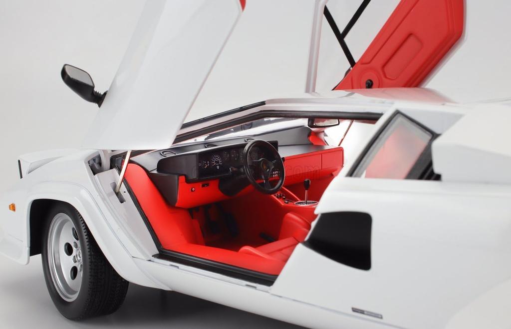 Миниатюрная машина 1/12 Lamborghini Countach KK-SCALE 1/12 COUNTACH LP 5000S QV 1985 БЕЛЫЙ KKDC120142