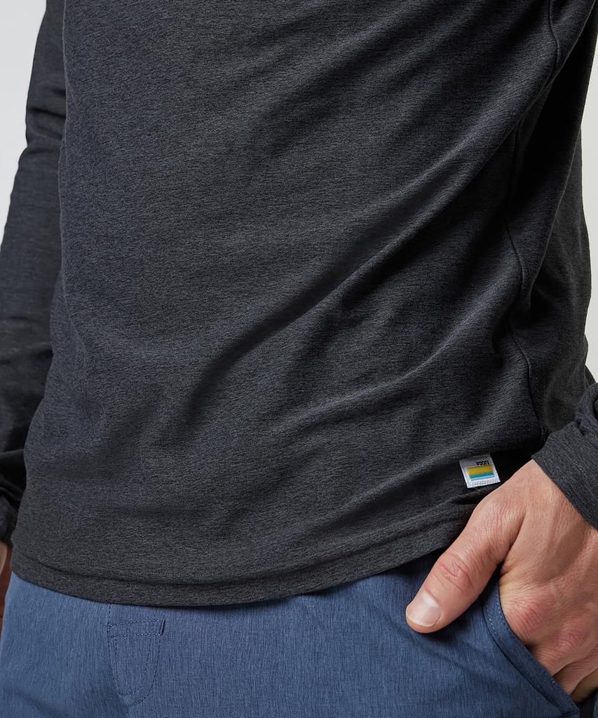 VUORI [Men'S] Long Sleeve Stratotech Tee_Charcoal Vr16121020