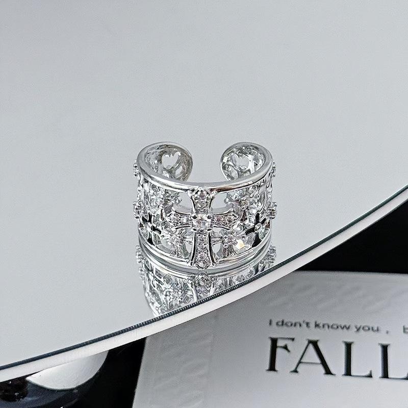 Тяжелая промышленность Перекрестная радужка Винтажная Личность Открытое кольцо Мода Нишевый Премиальное ощущение Кольцо-штабель Женщина