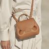Сумка из кожи на голову Франция Niche Design Light Luxury Leather New Commuter Hundreds Crossbody Bags для женщин Дизайнерская сумка