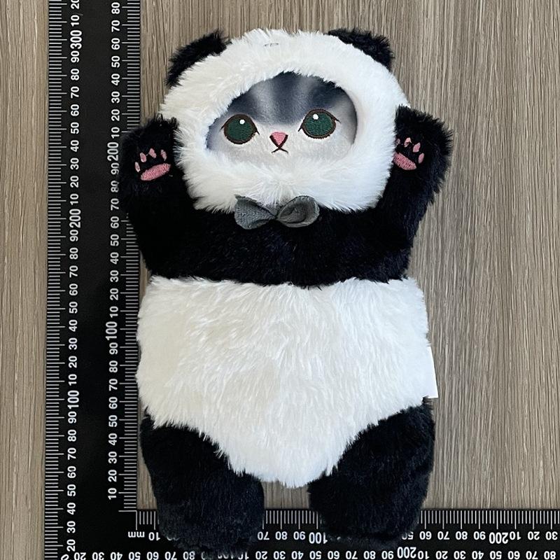 Превращён в плюшевую игрушку-кошку-акулу Кукла-кошка-акула