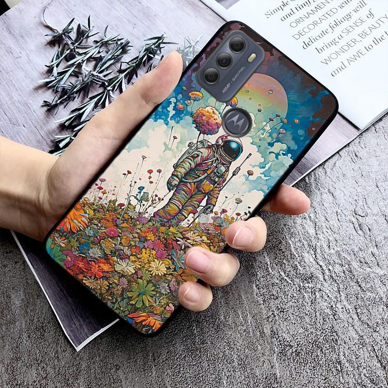 Чехол «Астронавты на цветочном поле» для Moto Edge 50 40 Pro Edge 40 30 Ultra Neo Fusion G Power G Stylus G Play E32 E20 E40