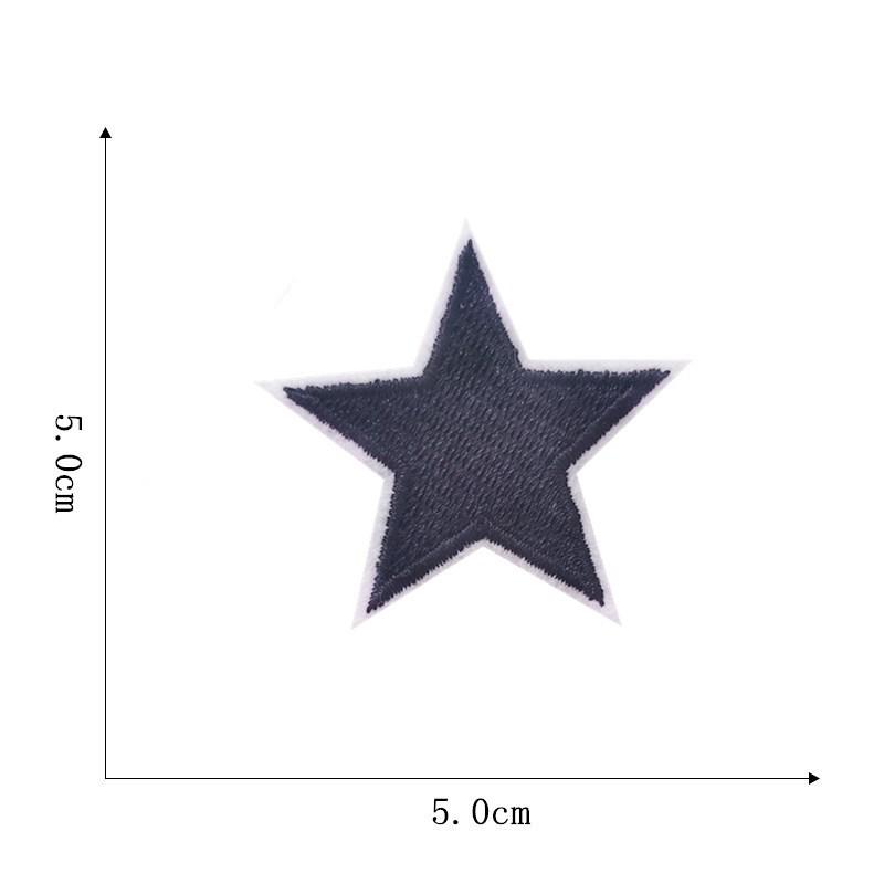 Вышитая нашивка на одежду в виде пятиконечной звезды