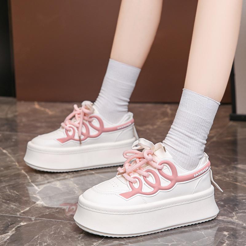 Модные туфли на платформе Kawaii Pink для женщин, модные повседневные новые весенне-осенние туфли для досок, женские белые дизайнерские кроссовки с увеличенным размером