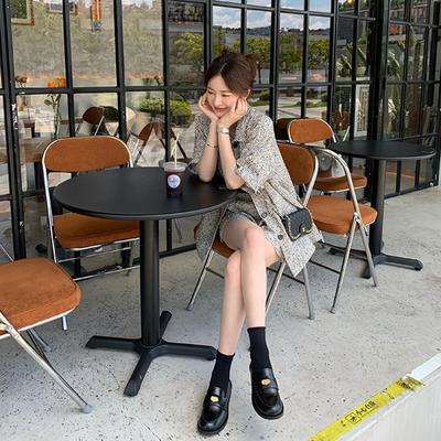 Романтичные~ Маленькая золотая пряжка, объемный круглый носок, лоферы на платформе на одной педали, кожаные туфли для женщин