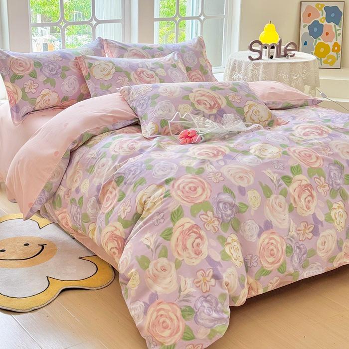 Комплект из четырех предметов из хлопка с принтом «Новый принт» 2025 года.