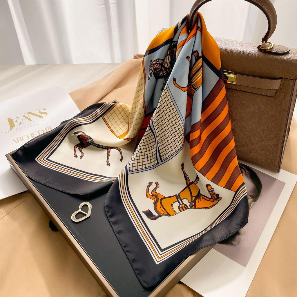 70 Small Square Scarves, Silk Scarves, Women'S Thin Versatile Sunscreen Scarves, Professional Scarves, Tied Bags, Headbands.