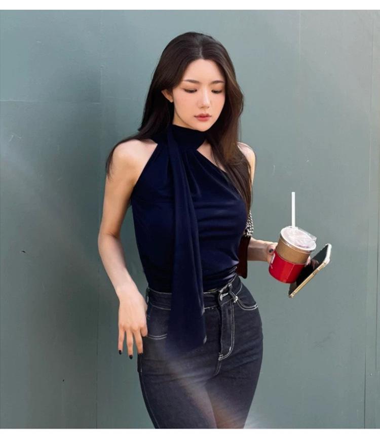 Жилет Dongdaemun Slim Fit Halter Neck Vest – универсальный женский топ с лентами, подчеркивающий ключицы и фигуру