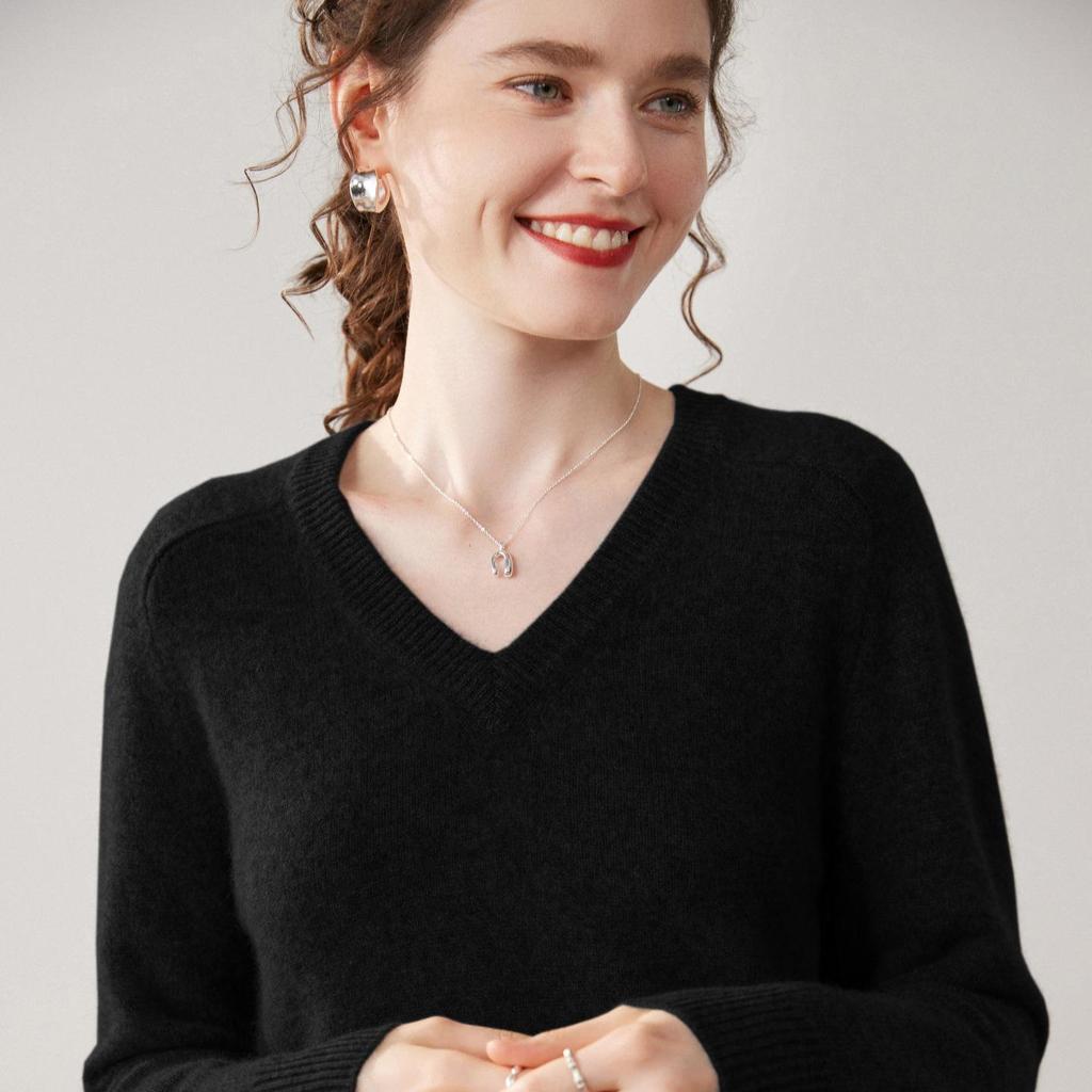 Women's V-Neck Loose Knit Cashmere Sweater - Autumn/Winter Style, Thick Long Sleeve, Slimming and Fashionable