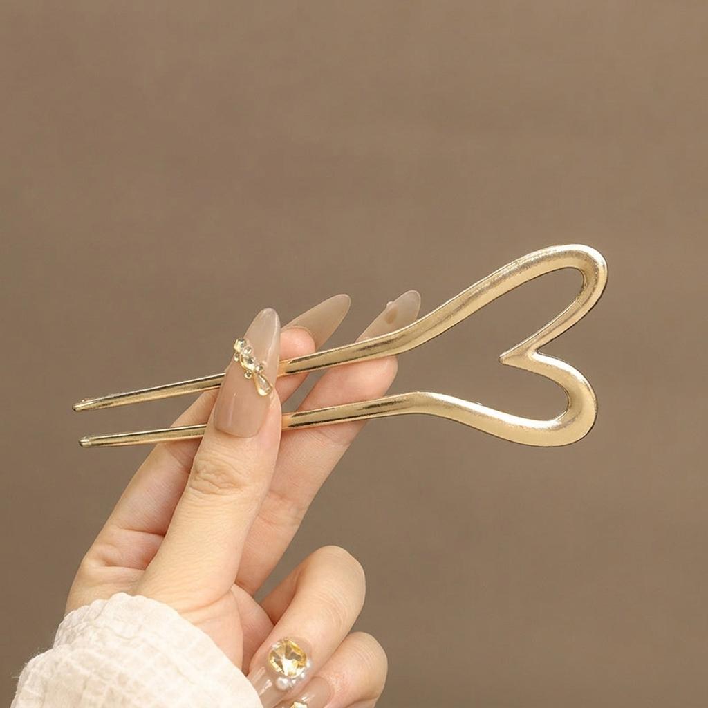 Metal Heart Hairpin For Women With Zinc Alloy And Eco-Friendly Coating In New Chinese Style