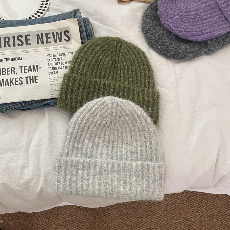 Soft waxy knitted hat versatile men's and women's solid color face small wool hat warm ear protection student hat