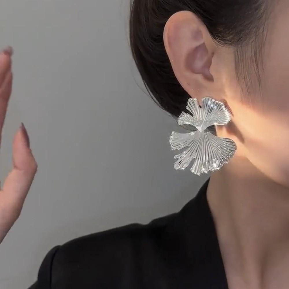 Metal Metal Ginkgo Leaf Earrings Silver/Gold Leaves Ear Studs Fashion Big Plant Earrings Women