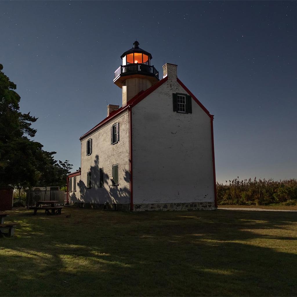 Sigma 16mm DC DN for Canon RF Mount Mirrorless Cameras F1.4 Lens, Contemporary, Wide-Angle, APS-C