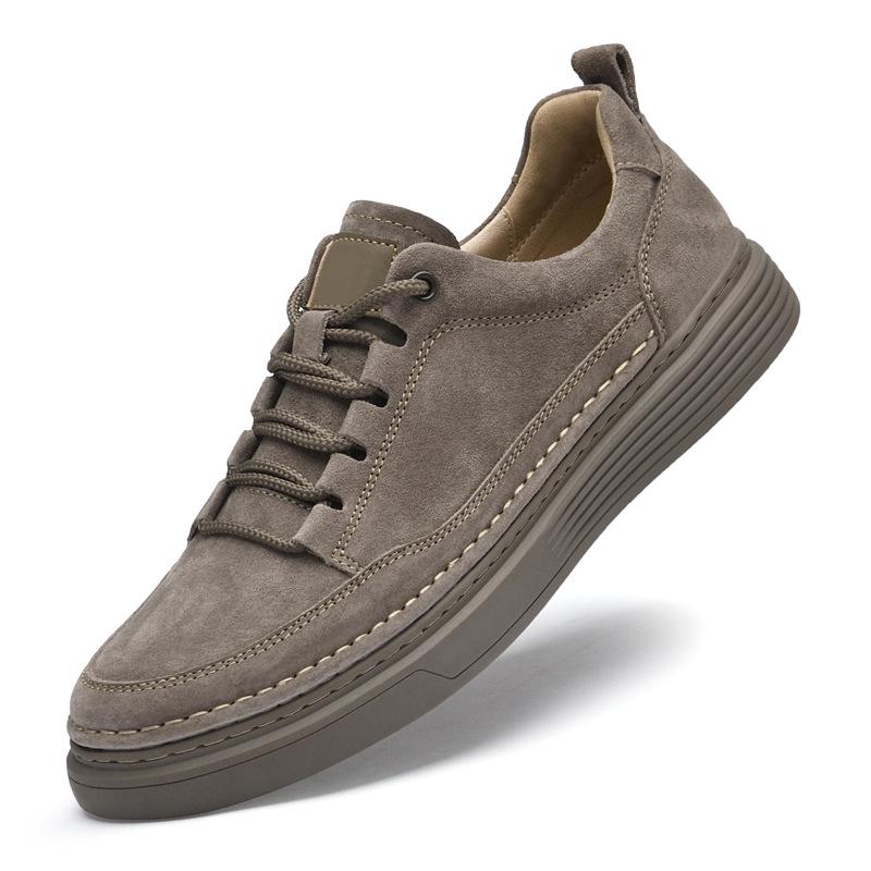 "Men's Large Genuine Leather Casual Shoes: Versatile, Trendy, Breathable, Hand-Sewn Retro Sneakers with Round Toe (Sizes 45-47)"