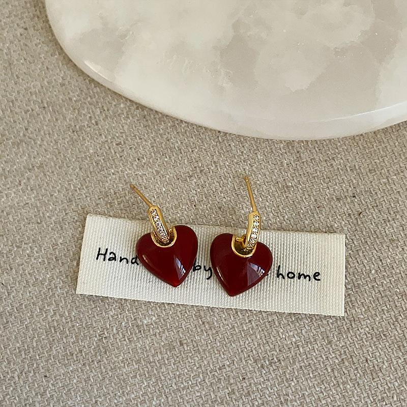 Маленькие серьги-гвоздики с красным цирконием Анкара, капающим маслом, любовь, уникальная женская индивидуальность, изысканная мода, универсальные серьги