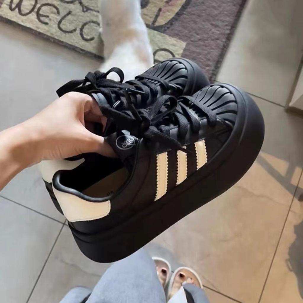Shell Head Black Board Shoes for Women 2025 Early Spring New Thick-soled High-value Leisure Sports Big Head Cute Board Shoes for Women