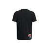 Under Armour Дышащий свитер с круглым вырезом и коротким рукавом с принтом букв, мужские топы, черный цвет 1382903-001