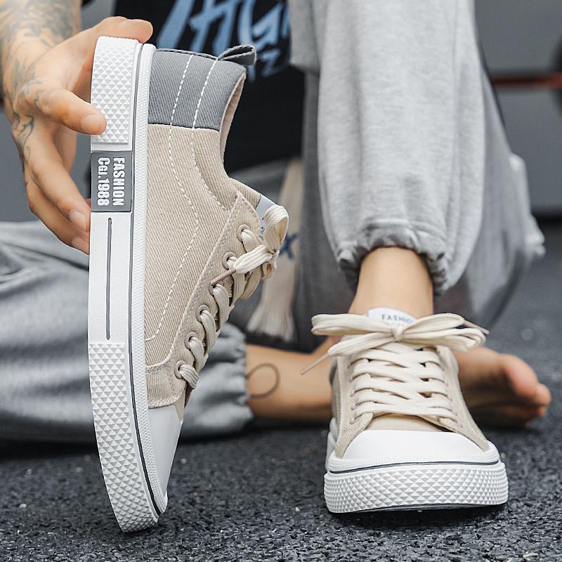 Lightweight Men's Canvas Shoes New Fashion Sneakers For Men Comfort Casual Shoes Outdoor Vulcanized Shoes Flat Walking Male