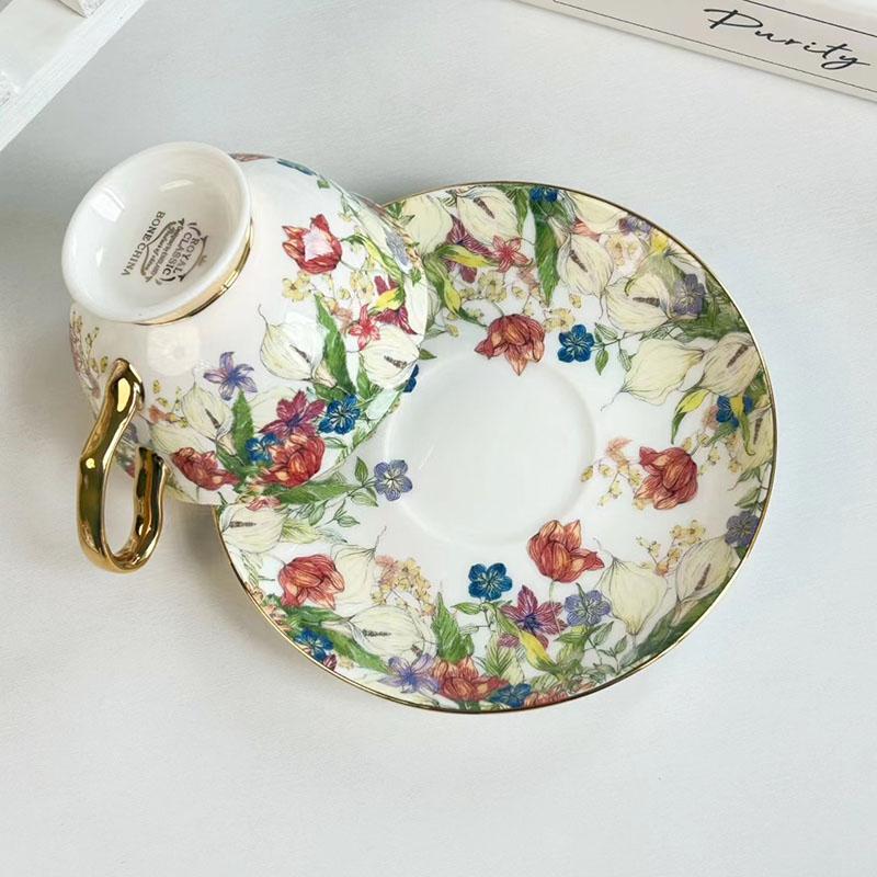 Керамическая чашка и блюдце с узором « Brilliant Flowers » Кофейная кружка с золотым покрытием Обеденный стол Молочные чашки Чашка для послеобеденного чая Стакан для фруктового сока