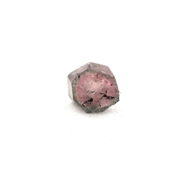 Pierres et Minéraux. Tourmaline melon d'eau. 1.73 ct. Paprok, Nuristan, Afghanistan.
