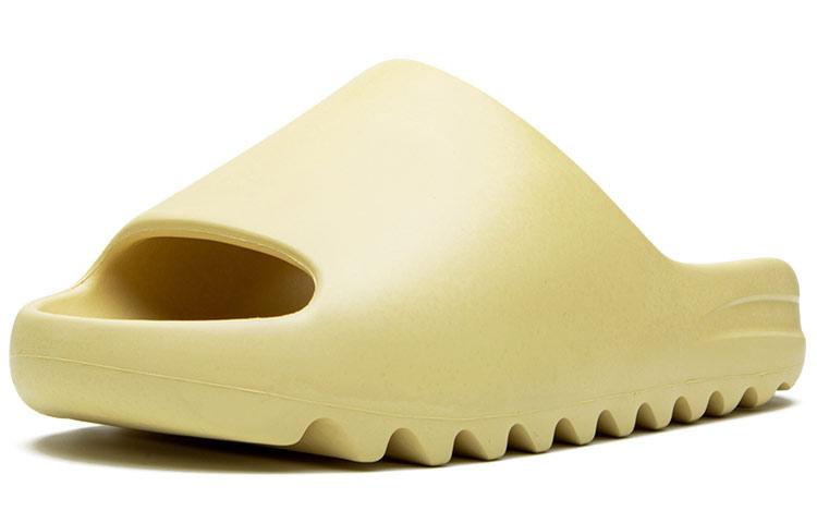Шлепанцы Yeezy Adidas Originals 'Desert Sand' FW6344