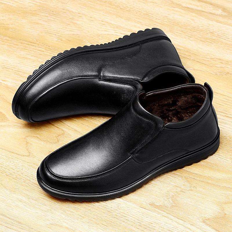 Fashion Genuine Leather Mens Chelsea Boots High Quality Slip-on Male Ankle Boots Fashion Warm Plush Fur Winter Footwear Comfy Snow Shoes