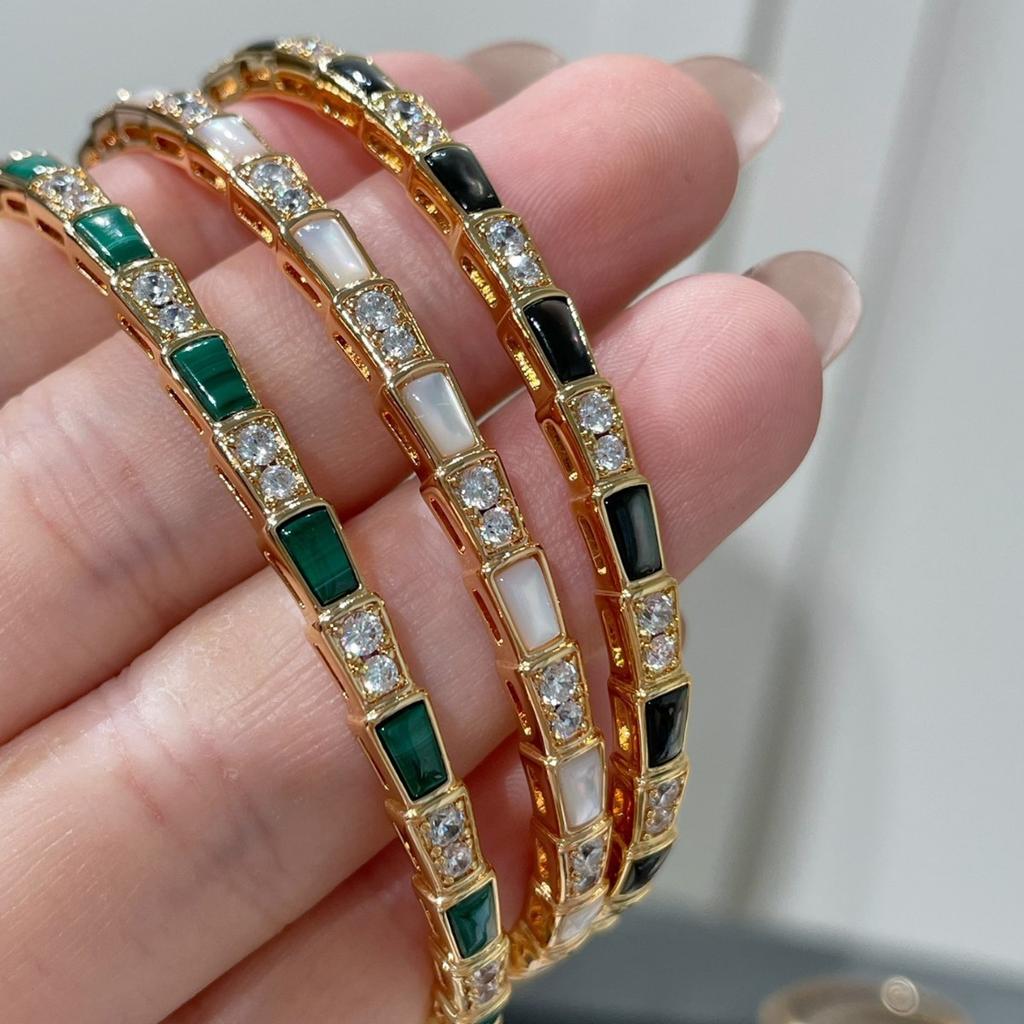 Браслет V Змеиная кость Женский 18k Розовое золото Полностью бриллиантовый браслет-змея Бриллиант из белого перламутра Браслет Seiko