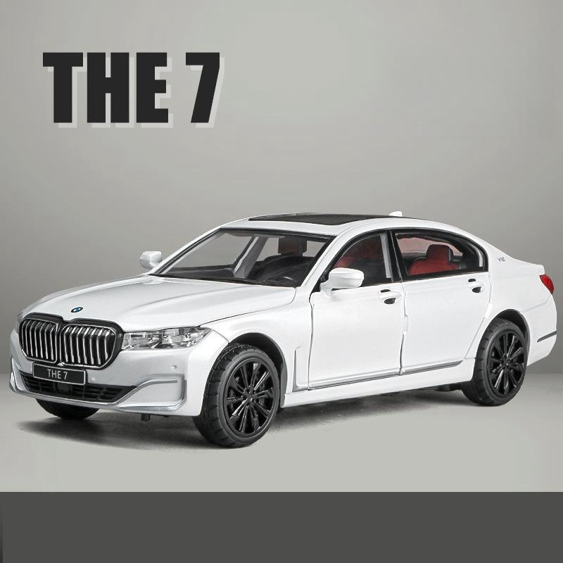 1/24 BMW THE 7 760Li Миниатюрная литая игрушечная машинка Модель 1:24 открывающиеся двери со звуком и светом, коллекция подарков для детей