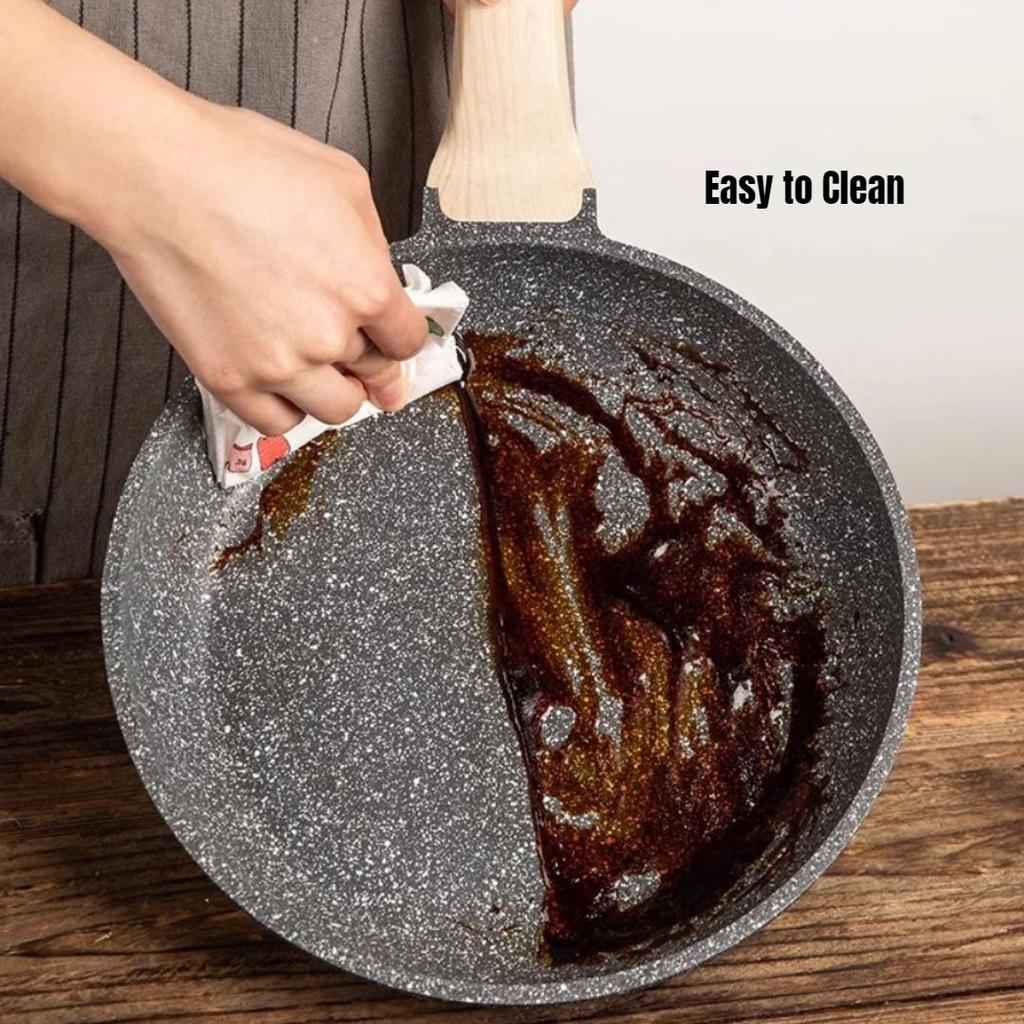Carote Flat-Bottom Pan, Steak Griddle, Non-Stick Pan, Titanium Pan, for Induction Cooker, 20cm, with Lid, Black